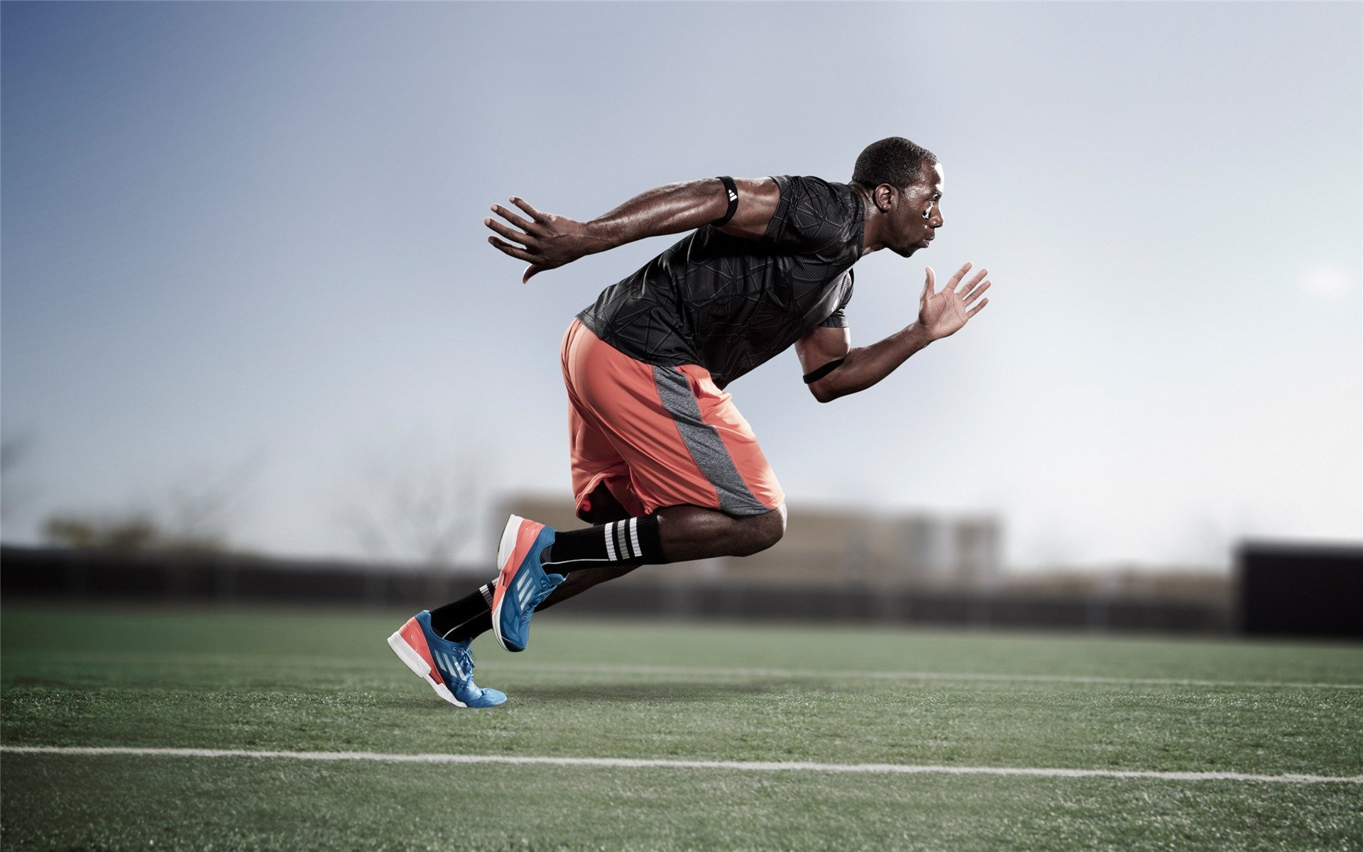 开云体育官网下载-英超球队基于实时数据调整高位逼抢战术效率分析，英超当下最流行的战术打法, 或将引领世界足球潮流!